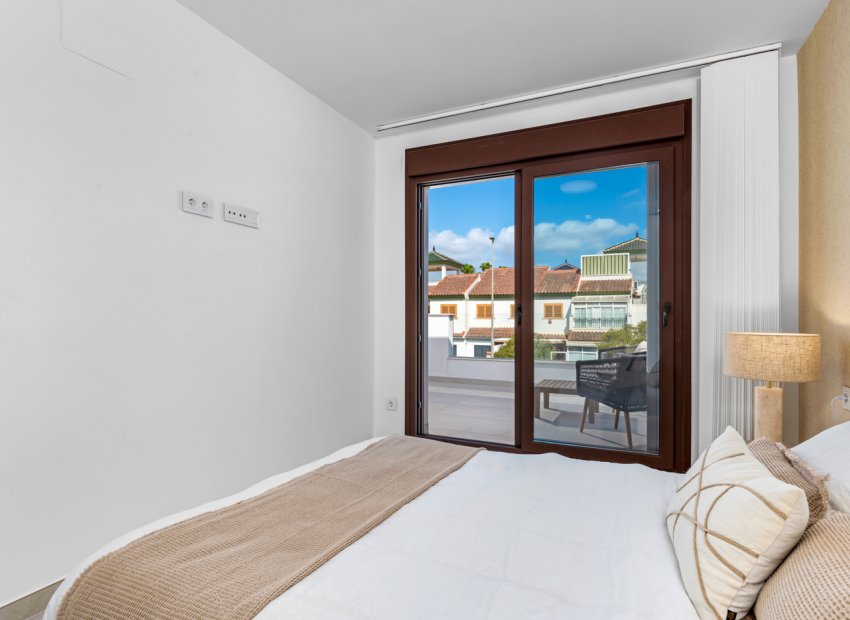 Obra nueva - Villa - Pilar de la Horadada