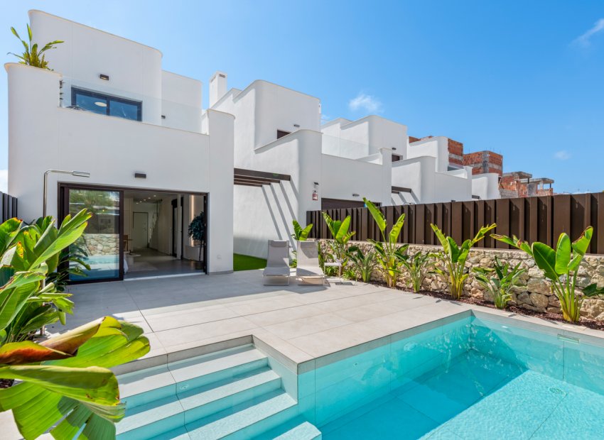 Obra nueva - Villa - Pilar de la Horadada