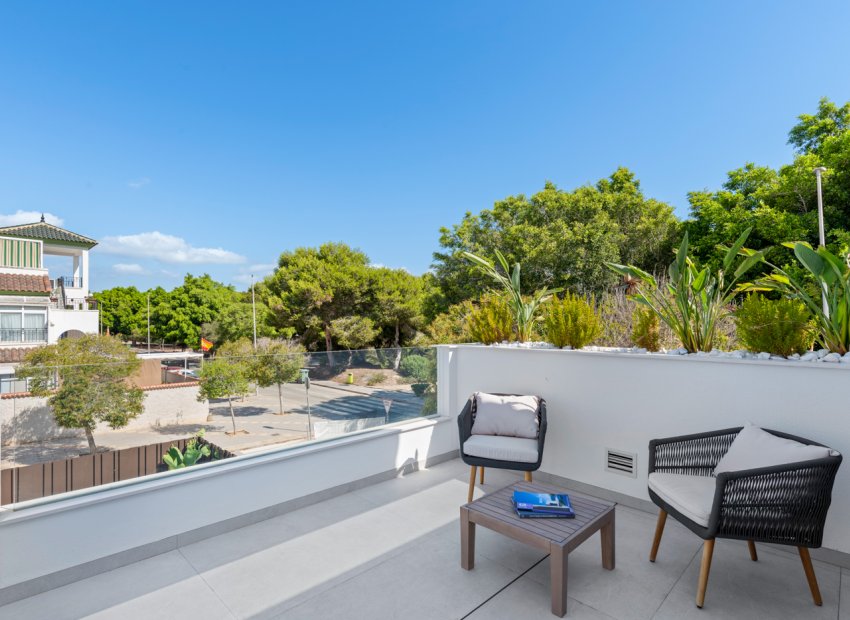 Obra nueva - Villa - Pilar de la Horadada