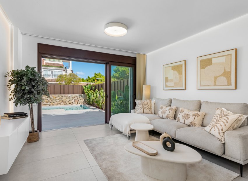 Obra nueva - Villa - Pilar de la Horadada