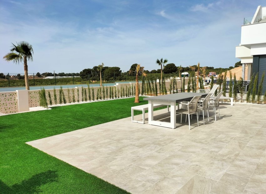 Obra nueva - Villa - Pilar de la Horadada