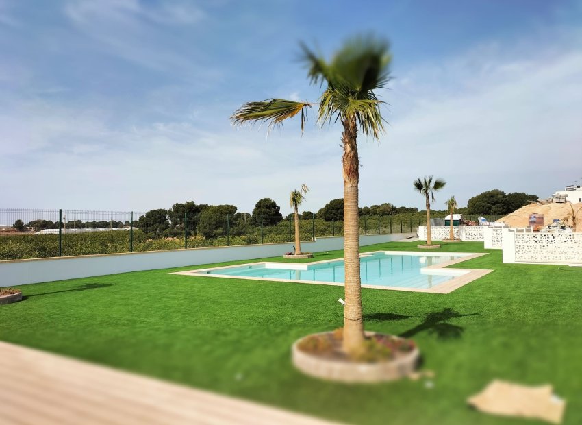 Obra nueva - Villa - Pilar de la Horadada