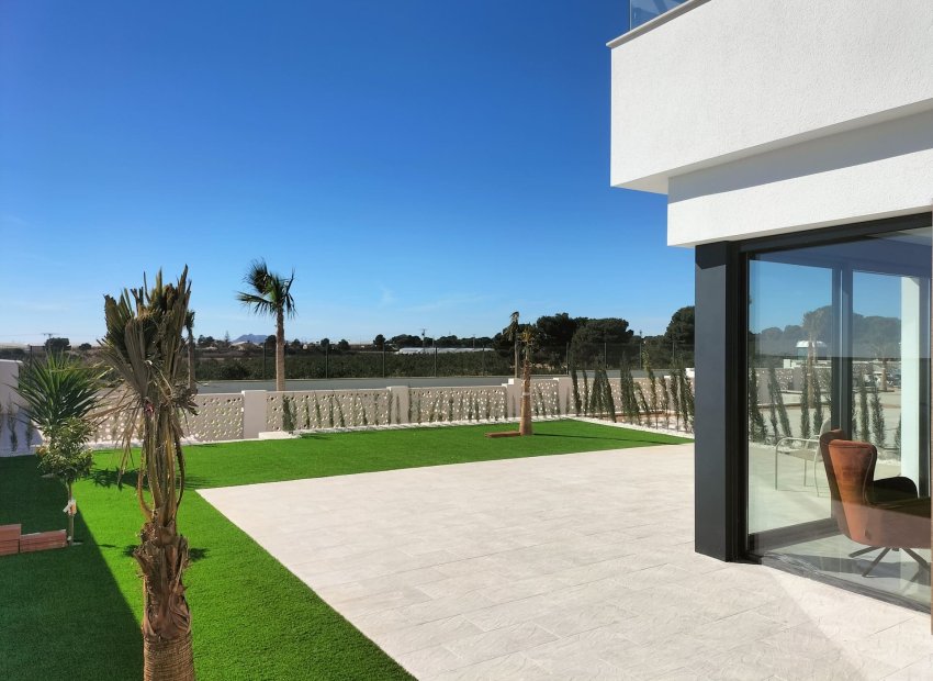 Obra nueva - Villa - Pilar de la Horadada