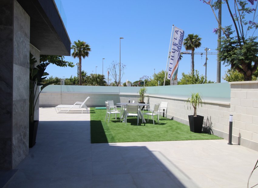 Obra nueva - Villa - Pilar de la Horadada