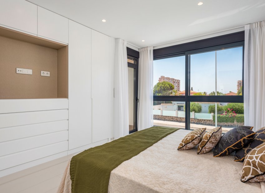 Obra nueva - Villa - Playa Paraiso