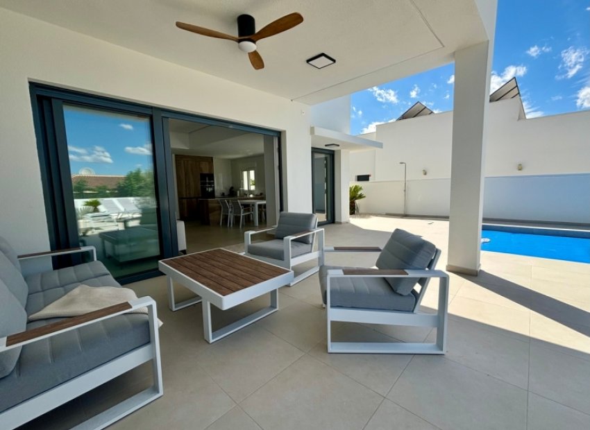 Obra nueva - Villa - Rojales