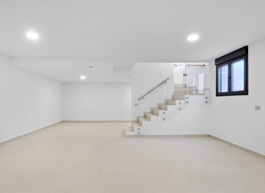 Obra nueva - Villa - San Miguel de Salinas