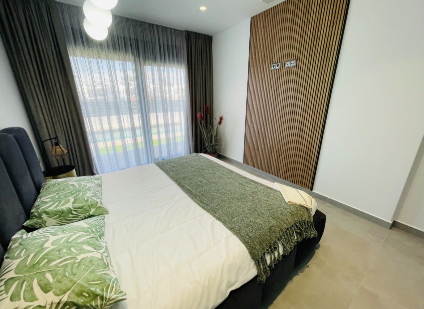 Obra nueva - Villa - Torrevieia - Torrevieja