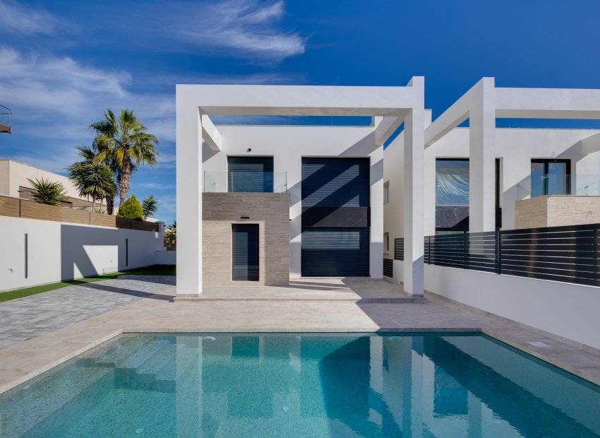 Obra nueva - Villa - Torrevieia - Torrevieja