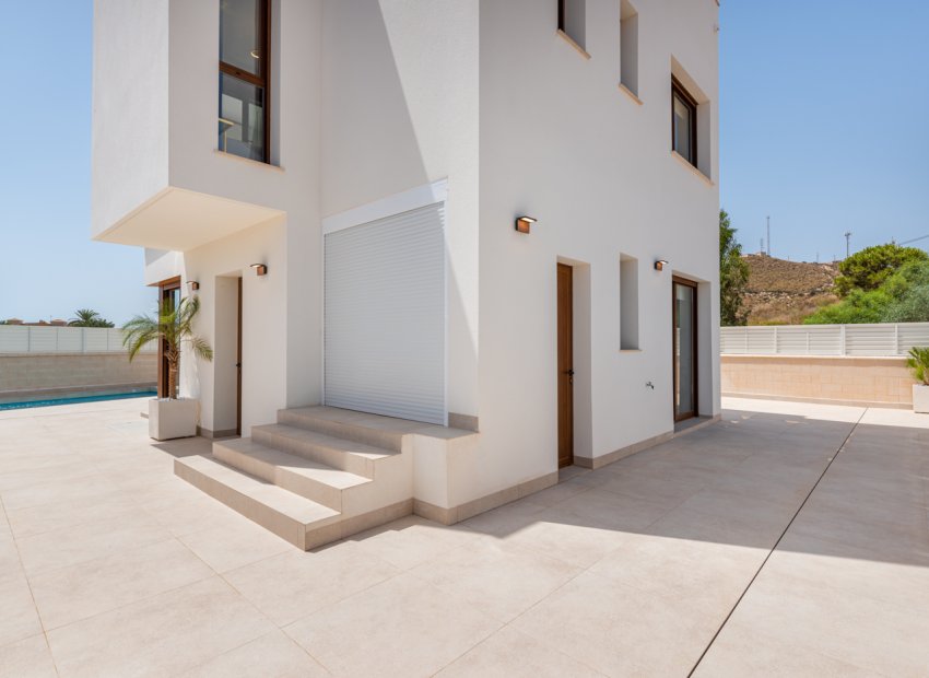 Obra nueva - Villa - Vera