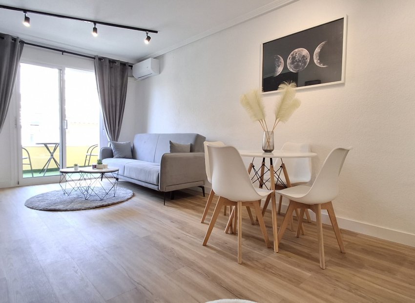 Resale - Apartment / Duplex - Torrevieia - Torrevieja
