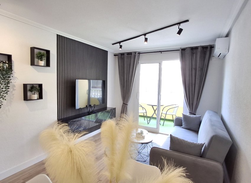 Resale - Apartment / Duplex - Torrevieia - Torrevieja