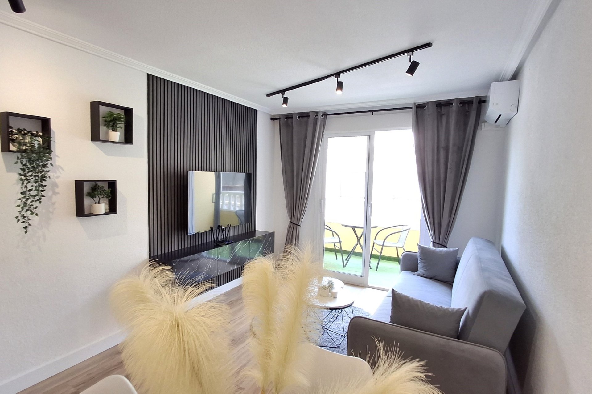 Resale - Apartment / Duplex - Torrevieia - Torrevieja