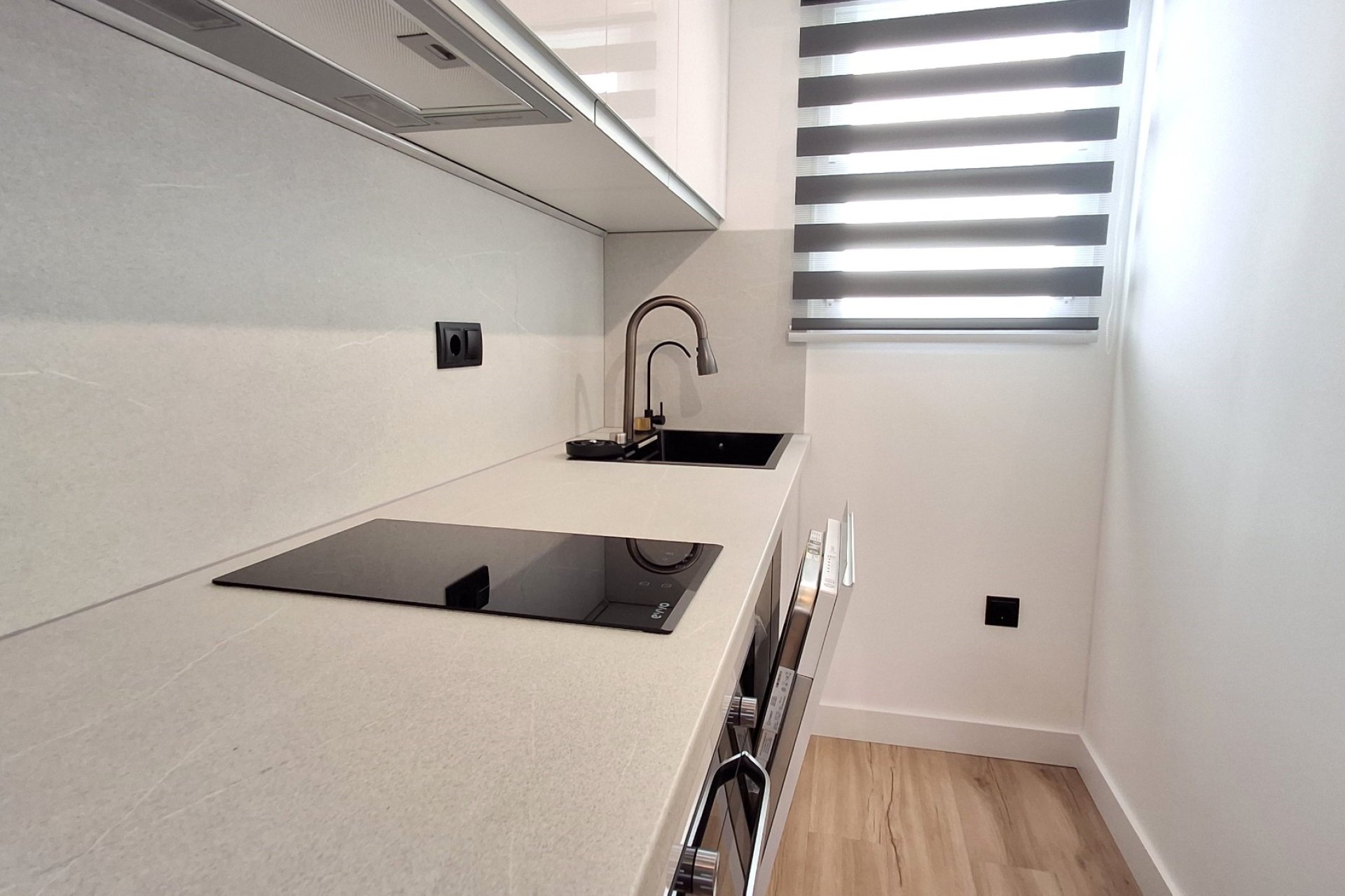 Resale - Apartment / Duplex - Torrevieia - Torrevieja