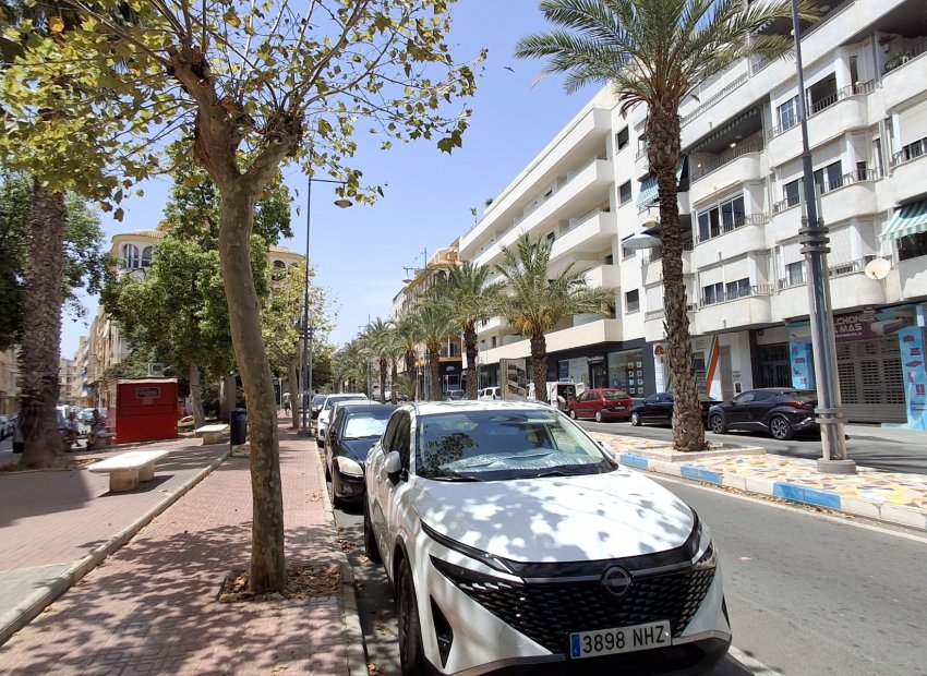 Resale - Apartment / Duplex - Torrevieia - Torrevieja