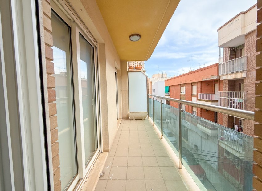 Resale - Apartment / flat - Águilas - La Colonia