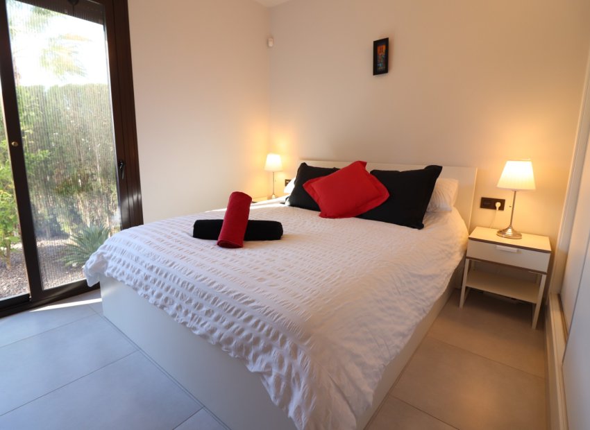 Resale - Apartment / flat - Algorfa - La Finca Golf Resort