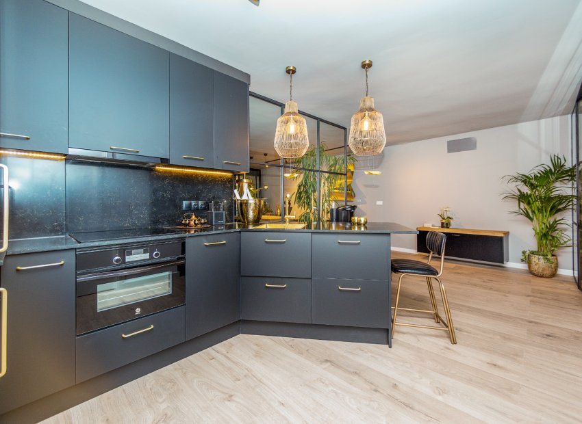 Resale - Apartment / flat - Alicante - Alicante centro