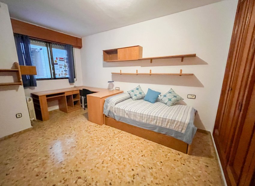 Resale - Apartment / flat - Alicante - Center