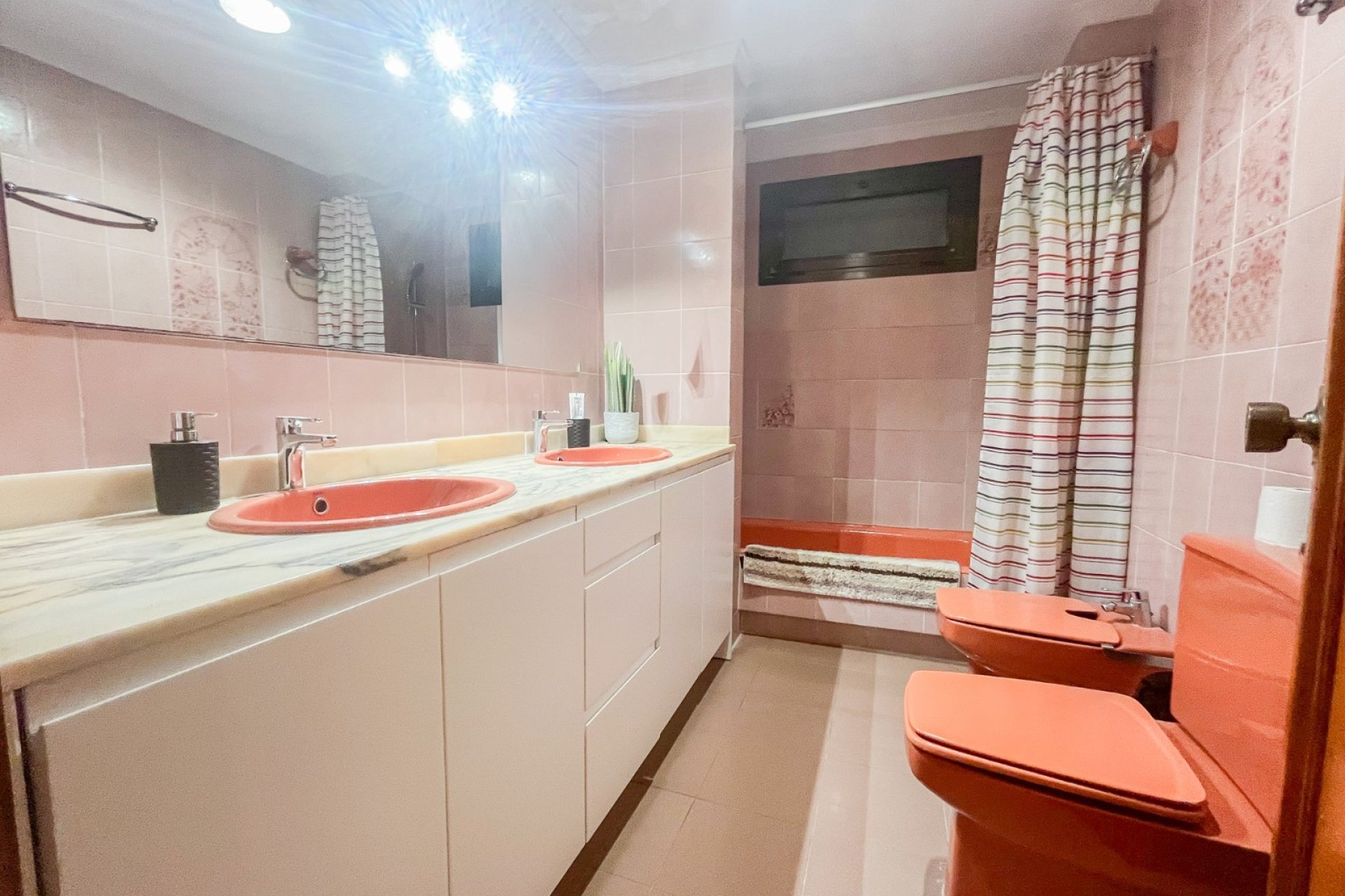 Resale - Apartment / flat - Alicante - Center