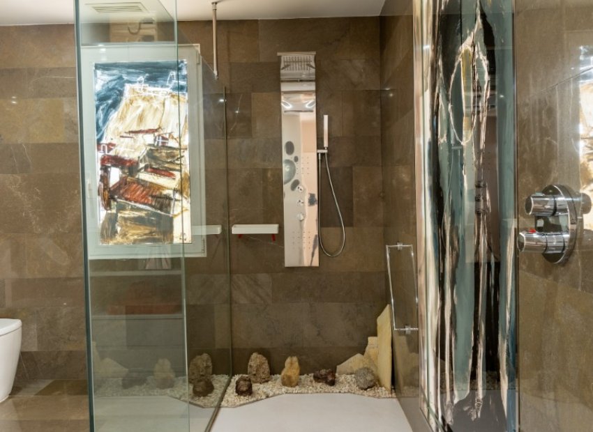 Resale - Apartment / flat - Alicante - Center