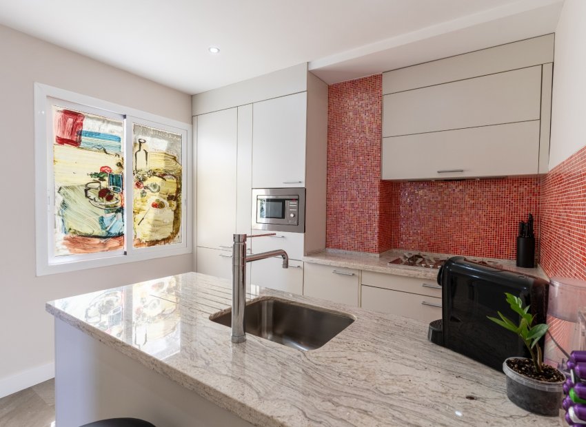 Resale - Apartment / flat - Alicante - Center