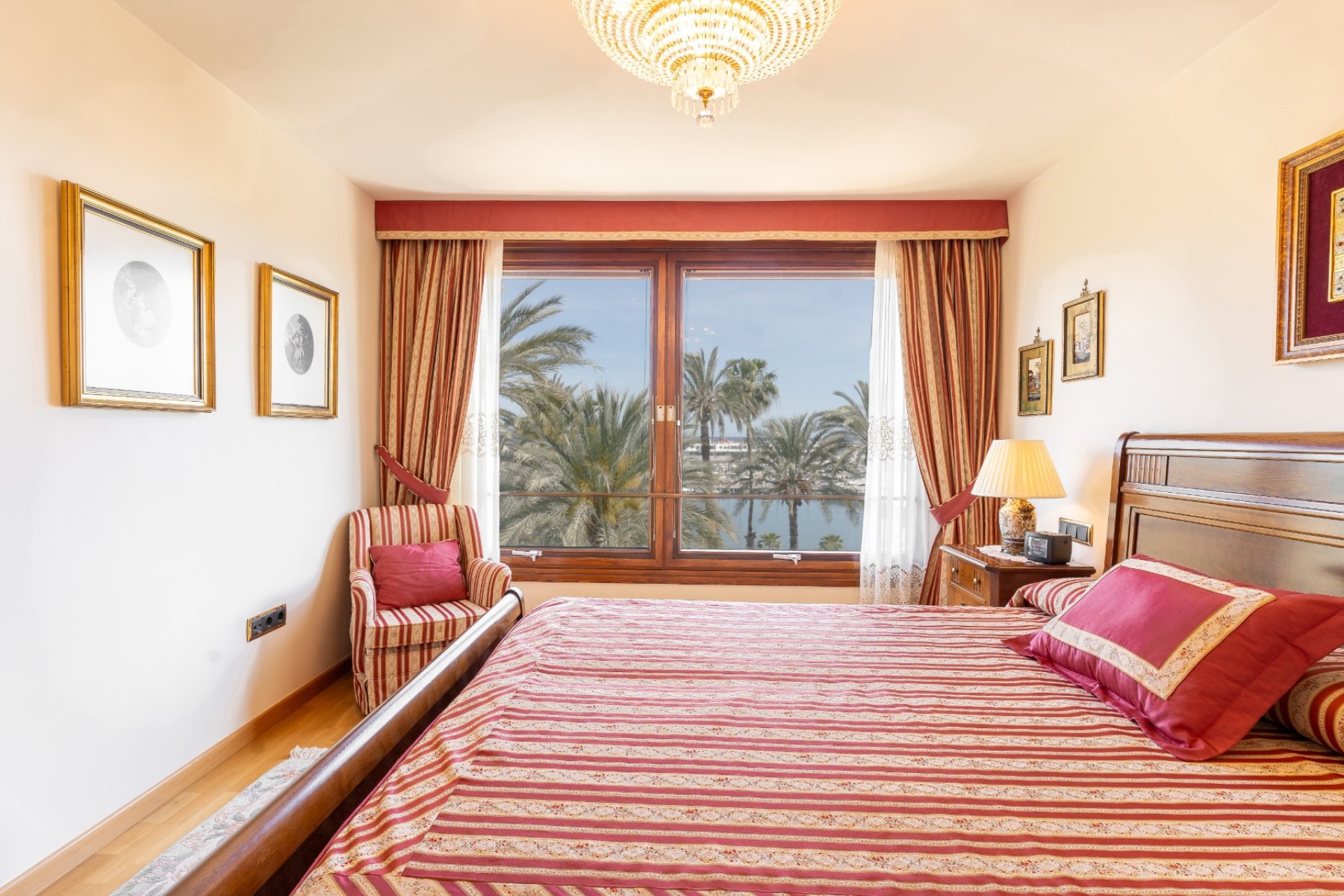 Resale - Apartment / flat - Alicante - Center