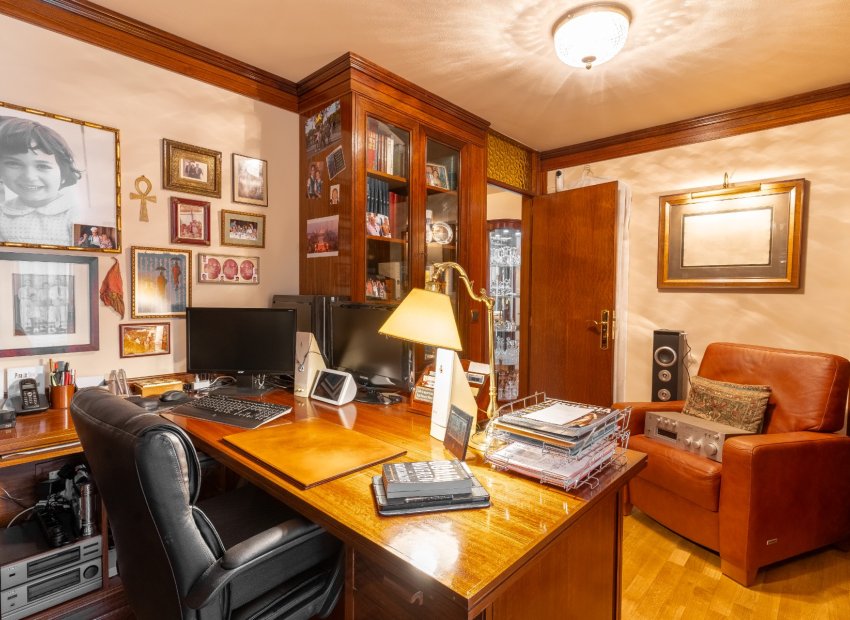 Resale - Apartment / flat - Alicante - Center