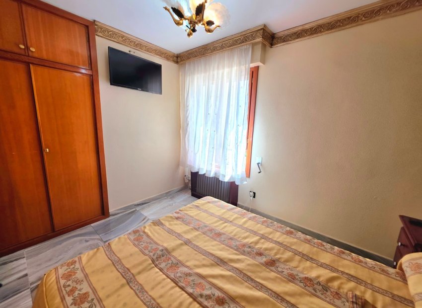 Resale - Apartment / flat - Alicante - Centro