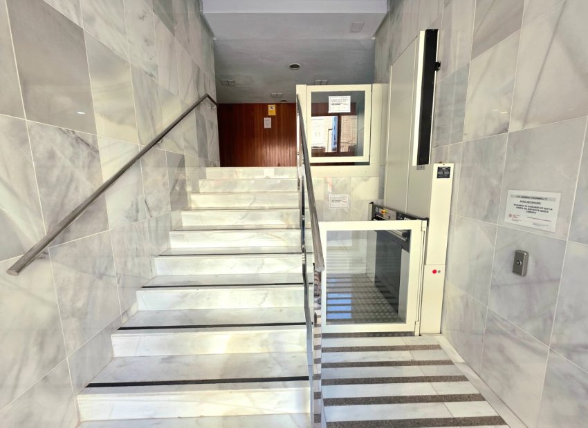 Resale - Apartment / flat - Alicante - Centro