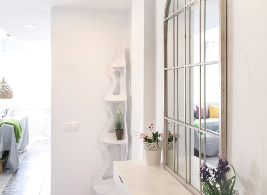 Resale - Apartment / flat - Alicante - Mercado