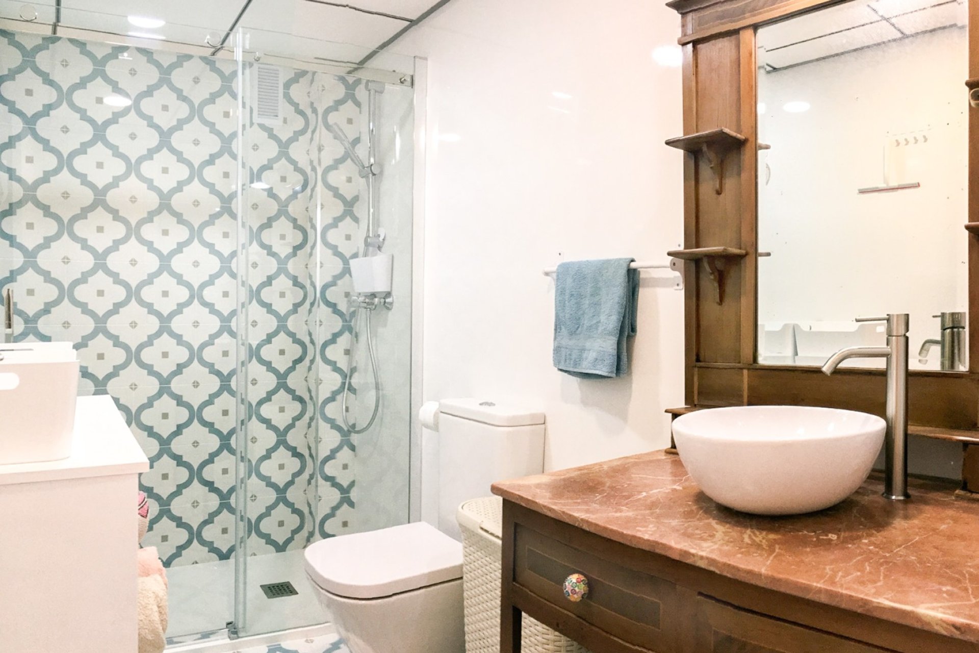 Resale - Apartment / flat - Alicante - Mercado