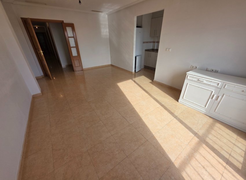 Resale - Apartment / flat - Almoradí - Center