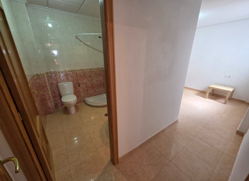 Resale - Apartment / flat - Almoradí - Center