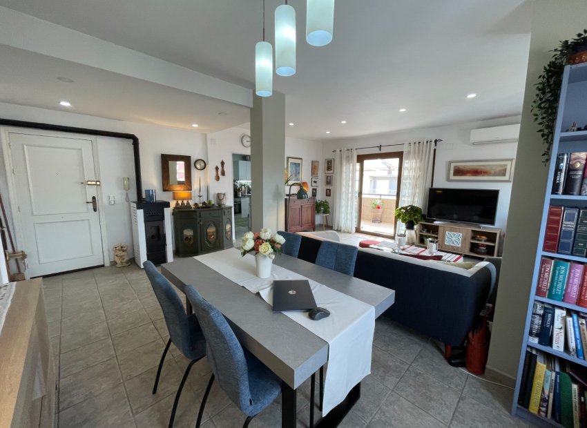 Resale - Apartment / flat - Almoradí - Center