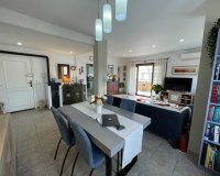 Resale - Apartment / flat - Almoradí - Center