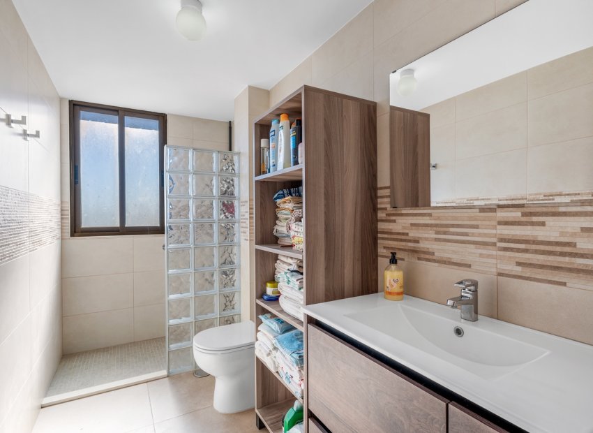 Resale - Apartment / flat - Arenales del Sol - Segunda linea playa