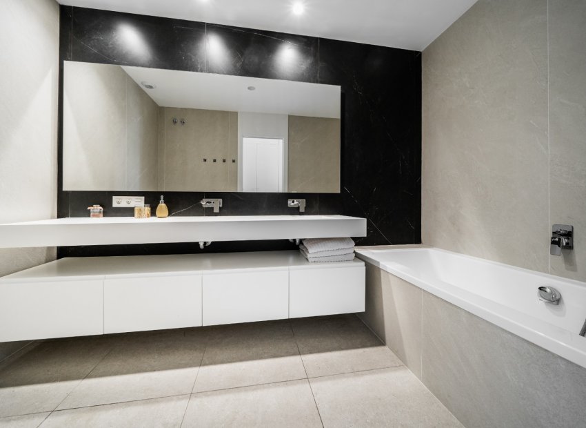 Resale - Apartment / flat - Benahavís - La Quinta