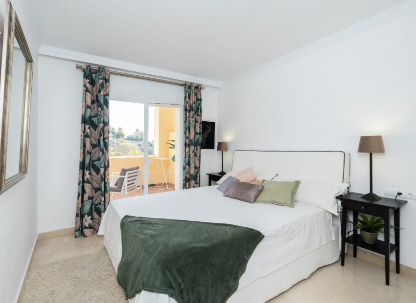 Resale - Apartment / flat - Benahavís - La Quinta