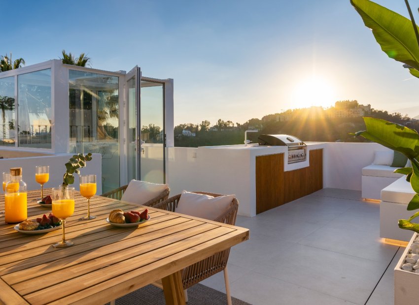 Resale - Apartment / flat - Benahavís - La Quinta