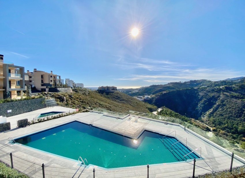 Resale - Apartment / flat - Benahavís - La Quinta