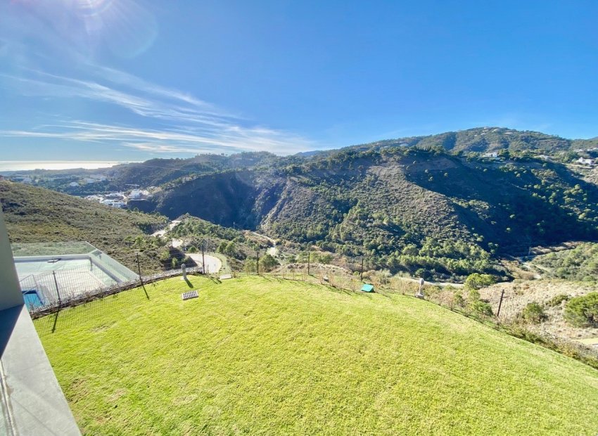 Resale - Apartment / flat - Benahavís - La Quinta