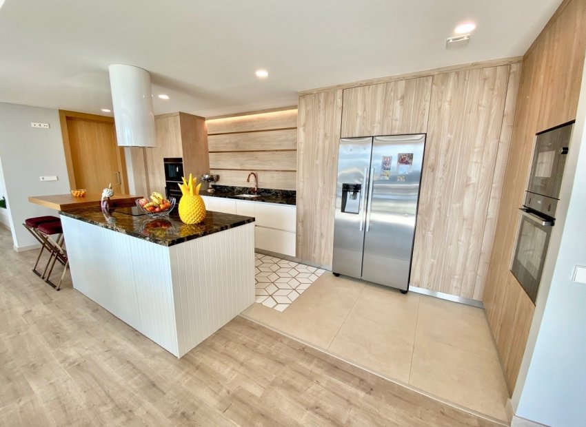 Resale - Apartment / flat - Benahavís - La Quinta