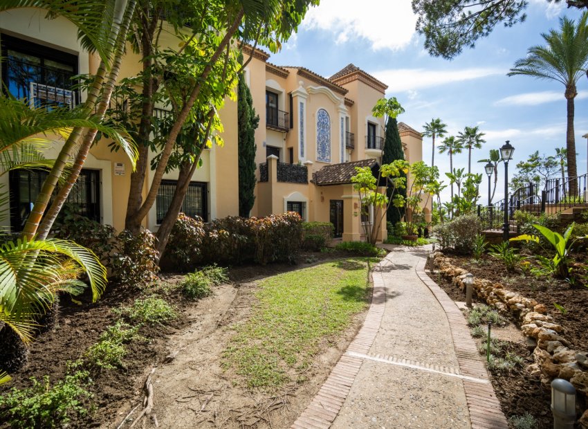 Resale - Apartment / flat - Benahavís - La Quinta