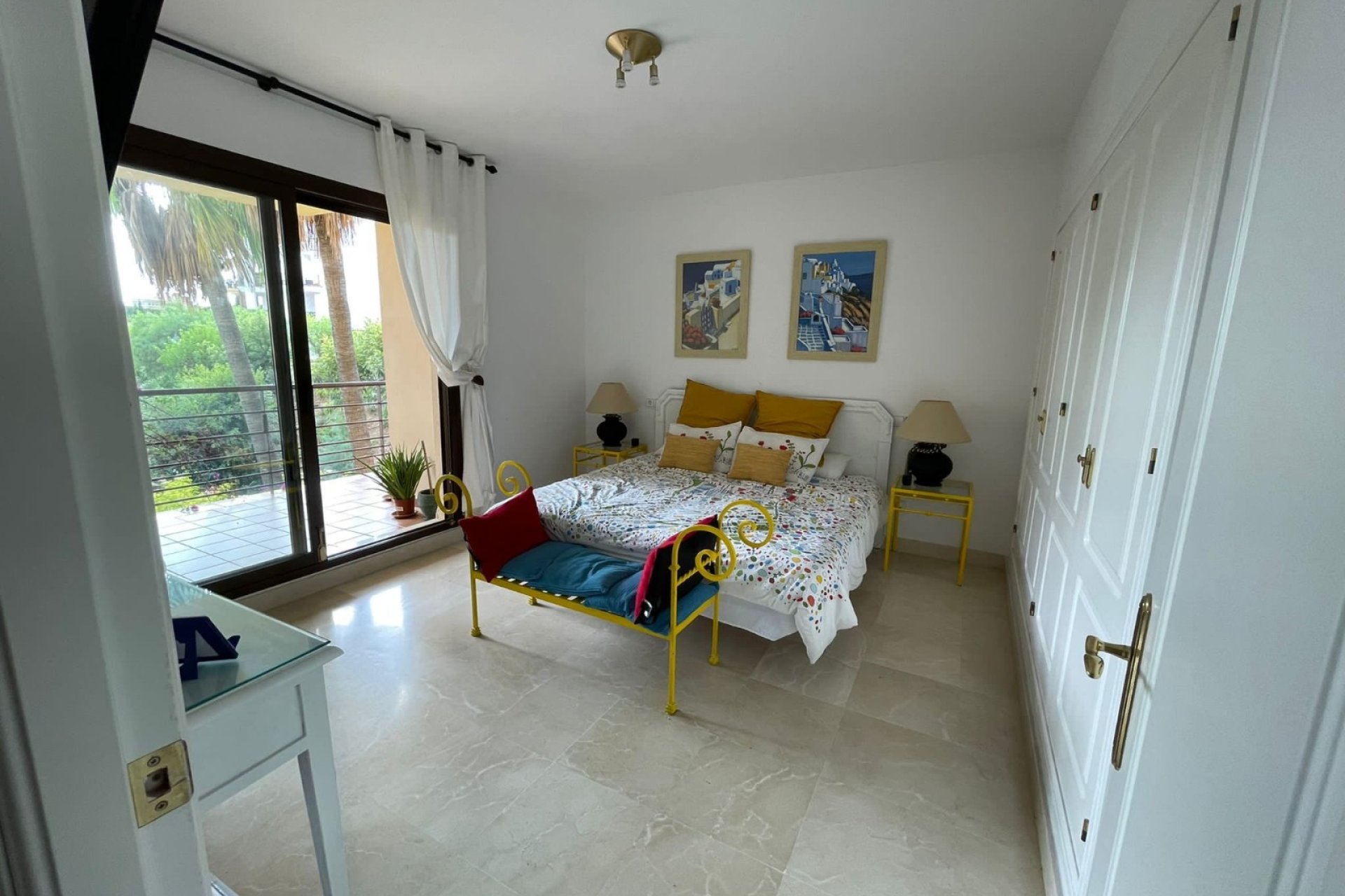 Resale - Apartment / flat - Benahavís - Los Arqueros