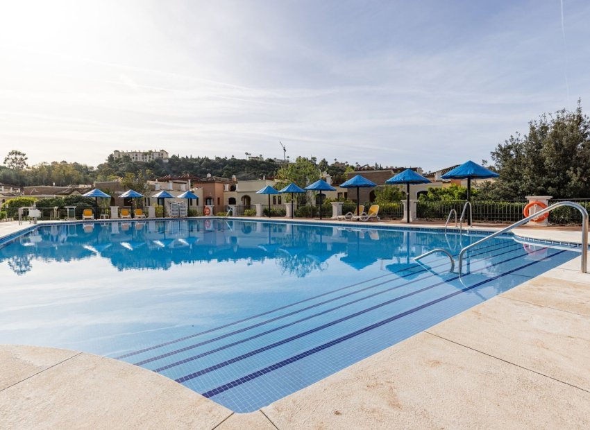 Resale - Apartment / flat - Benahavís - Los Arqueros