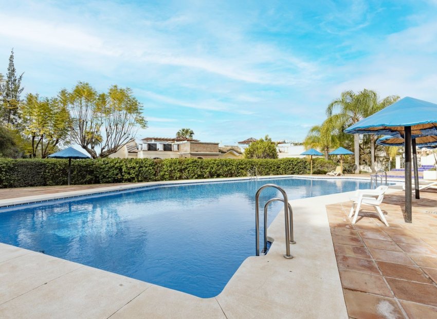 Resale - Apartment / flat - Benahavís - Los Arqueros