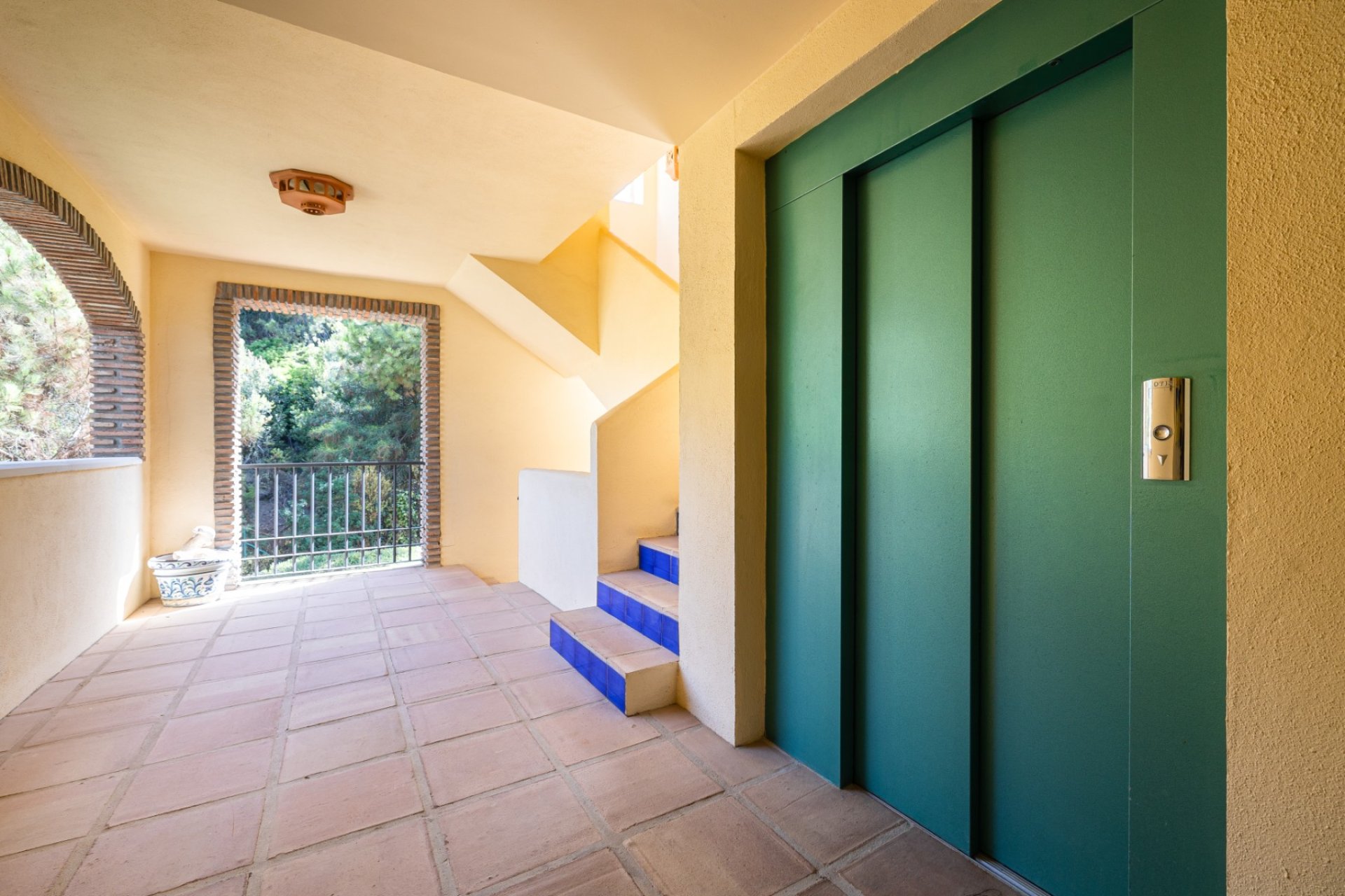 Resale - Apartment / flat - Benahavís - Los Arqueros