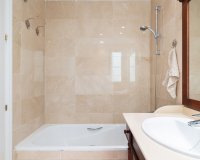 Resale - Apartment / flat - Benahavís - Los Arqueros