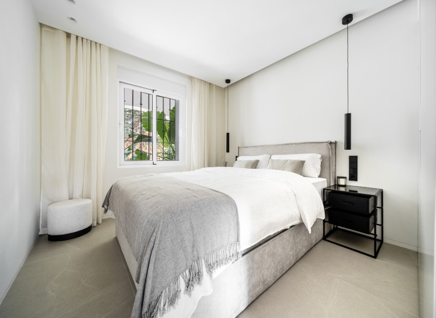 Resale - Apartment / flat - Benahavís - Puerto de los Almendros